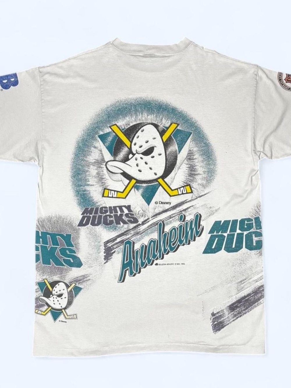 1993 Anaheim Mighty Ducks Bulletin Athletic AOP Vintage NHL T-Shirt NHL Hockey - Picture 2 of 8